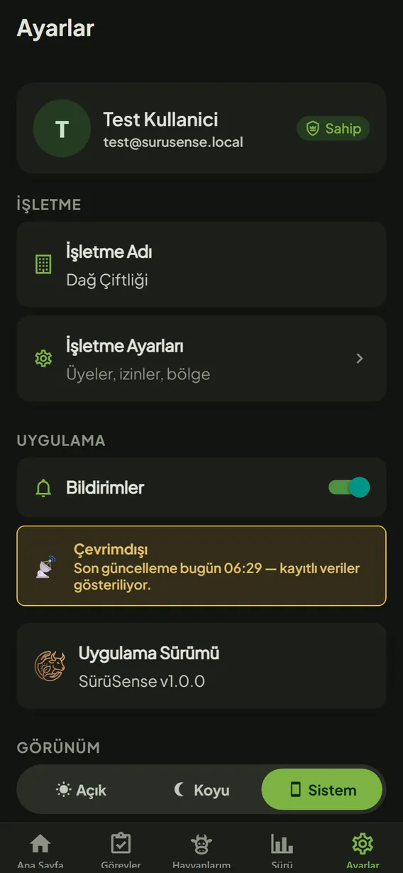 SürüSense çevrimdışı modu: internet yokken kayıtlı veriler gösterilir, bağlantı gelince eşitlenir (koyu tema)